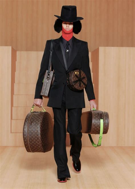 louis vuitton valentine 2022|louis vuitton runway 2022.